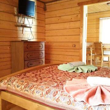 Фото номера Номер Делюкс (для 2 взрослых и 1 ребенка) Отель Trembita г. Яблоница 9