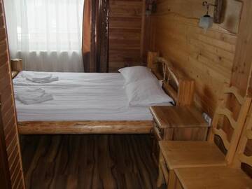 Фото номера Большой двухместный номер с 1 кроватью Отель Kisva Hotel г. Яблоница 4