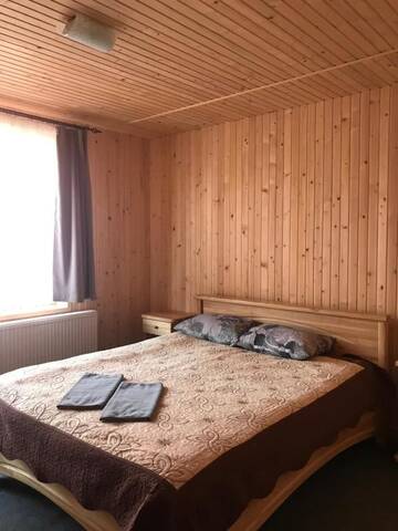 Фото номера Улучшенный двухместный номер с 1 кроватью Отель Hotel Novoe Shale г. Яблоница 34