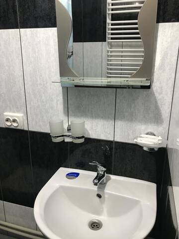 Фото номера Улучшенный трехместный номер Отель Hotel Novoe Shale г. Яблоница 7