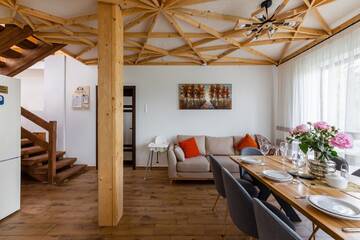 Фото номера Шале с двумя спальнями Шале GOOD DAYS Shale Resort 4 км до Буковеля г. Яблоница 18