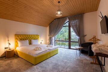 Фото номера Улучшенное шале Шале GOOD DAYS Shale Resort 4 км до Буковеля г. Яблоница 12