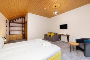 Фото номера Улучшенное шале Шале GOOD DAYS Shale Resort 4 км до Буковеля г. Яблоница 14