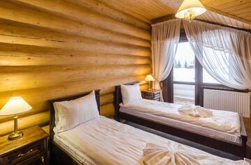 Фото номера Улучшенное шале Шале GOOD DAYS Shale Resort 4 км до Буковеля г. Яблоница 3