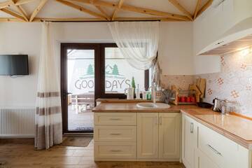 Фото номера Шале с двумя спальнями Шале GOOD DAYS Shale Resort 4 км до Буковеля г. Яблоница 6