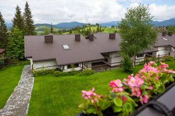 Фото номера Шале с двумя спальнями Шале GOOD DAYS Shale Resort 4 км до Буковеля г. Яблоница 6